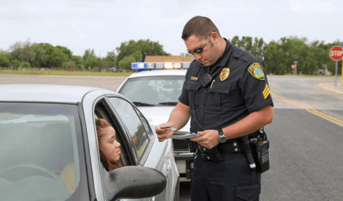 En 2020, se realizaron aproximadamente 9 millones de detenciones de tráfico en Estados Unidos, según el Departamento de Justicia de EE.UU. Foto: Yahoo En 2020, se realizaron aproximadamente 9 millones de detenciones de tráfico en Estados Unidos, según el Departamento de Justicia de EE.UU. Foto: Yahoo