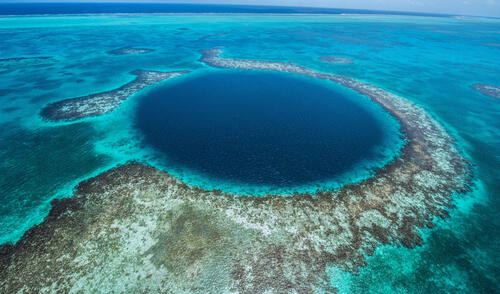 El Gran Agujero Azul de Bélice posee el secreto de la historia climática de los últimos 5.700 años.
