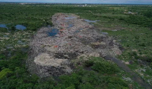 Este basural municipal cuenta con una extensión de casi cinco hectáreas y tiene alrededor de 20 años de antigüedad. Foto: LR Este basural municipal cuenta con una extensión de casi cinco hectáreas y tiene alrededor de 20 años de antigüedad. Foto: LR