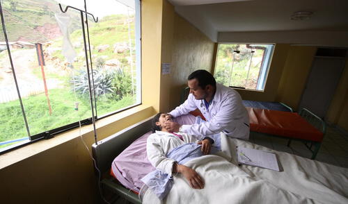 Colegio Médico del Perú exige reformulación del Serums para mejorar condiciones de jóvenes profesionales de la salud. Foto: LR Colegio Médico del Perú exige reformulación del Serums para mejorar condiciones de jóvenes profesionales de la salud. Foto: LR