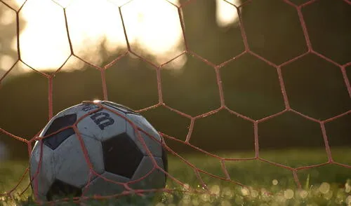 Actualmente, Perú ocupa la novena posición con 12 puntos, a seis del puesto de clasificación directa y a cinco del repechaje. Actualmente, Perú ocupa la novena posición con 12 puntos, a seis del puesto de clasificación directa y a cinco del repechaje.