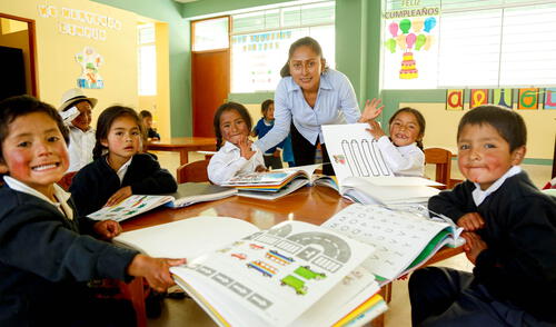 Entre los proyectos destacan educación y salud, con la construcción de hospitales y la remodelación de 80 escuelas.