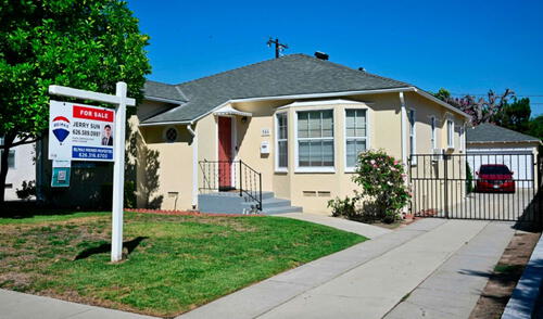 En 2023, más de 138.000 texanos se quedaron sin cobertura de seguro de vivienda cuando las aseguradoras decidieron no renovar sus pólizas.Foto: AFP.