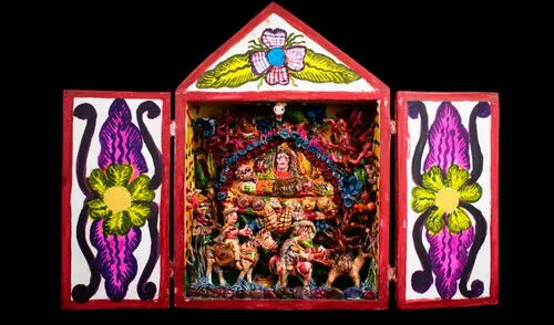 Exposición “Genoveva Núñez Herrera, entre ñucchus y pantiwaytas: flores de retablo”.