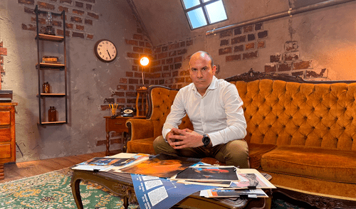 Julio Chuquitaype será el conductor de 'Evidencia oculta' el nuevo programa de América TV