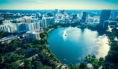 Un importante informe consideró a una ciudad en Florida como una de las mayores decepciones para turistas en 2025. Foto: Viajar - El Periódico