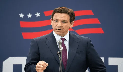 Ron DeSantis reconoció que la legislación aprobada tras la tragedia de Surfside había tenido consecuencias imprevistas. Imagen: The New York Times. Ron DeSantis reconoció que la legislación aprobada tras la tragedia de Surfside había tenido consecuencias imprevistas. Imagen: The New York Times.