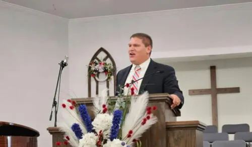 Los cuatro enmascarados robaron y después secuestraron al pastor estadounidense, Josh Sullivan. Foto: difusión.