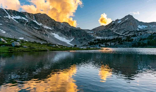 Saddlebag Lake es considerado el mejor lugar para acampar en California. Foto: Out Hiking Saddlebag Lake es considerado el mejor lugar para acampar en California. Foto: Out Hiking