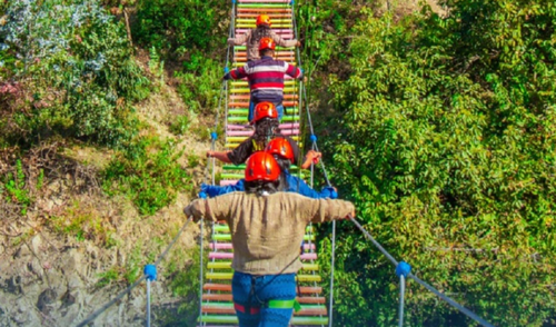 Los feriados por Semana Santa son dos: Jueves Santo (17 de abril) y Viernes Santo (18 de abril). Foto: composición LR/Andina Los feriados por Semana Santa son dos: Jueves Santo (17 de abril) y Viernes Santo (18 de abril).