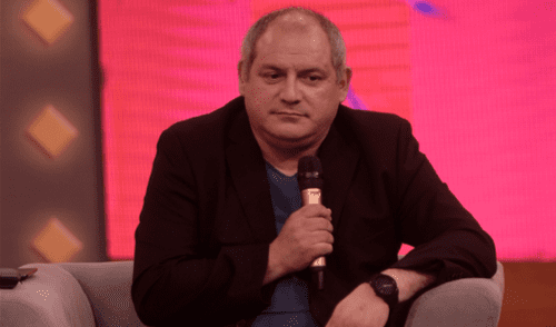 Conocido por su estilo directo, Pérez Luna se destacó en programas como ‘Fuego Cruzado’ y ‘Día D’, donde abordó temas controvertidos y mostró sensibilidad social. Foto: Jenny Valdivia/La República Alamo Pérez-Luna murió a los 61 años.