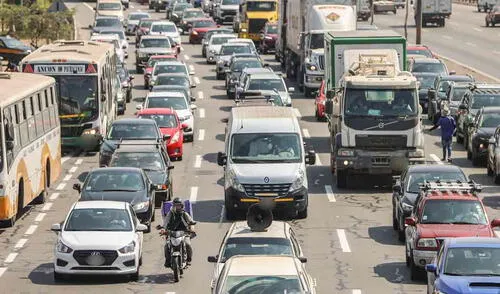 Rutas de Lima reporta tráfico en Panamericana Sur durante Semana Santa. Foto: Andina tráfico en Panamericana Sur durante Semana Santa