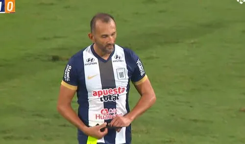 Hernán Barcos fue expulsado tras doble tarjeta amarilla en el Alianza Lima vs Los Chankas.