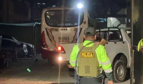 Disparan contra bus La Roma lleno de pasajeros. Foto: X/Roger García Disparan contra bus La Roma lleno de pasajeros
