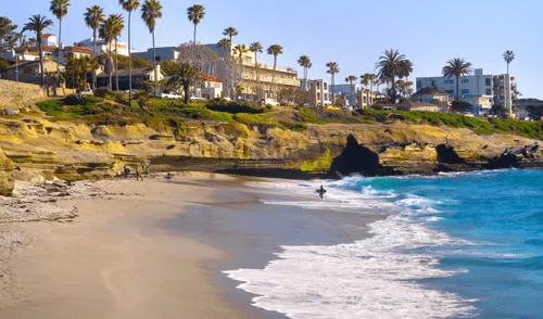 Los análisis revelaron que la contaminación proviene en parte de descargas transfronterizas sin tratar. Foto: Let's Go Usa