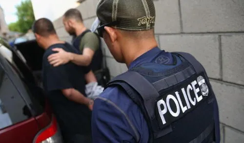 El registro ante el gobierno federal es una obligación esencial para muchos inmigrantes en Estados Unidos, especialmente en Texas. Foto: AFP