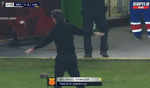 Ángel Comizzo le exigió a sus colaboradores que ya no hablaran para no provocar el árbitro. Foto: captura de ESPN 2