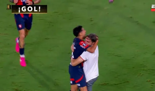 Cecilio Domínguez y Federico Carrizo anotaron los dos goles de Cerro Porteño ante Sporting Cristal. Foto: captura/ESPN Cerro Porteño volteó el partido a Sporting Cristal en menos de 2 minutos