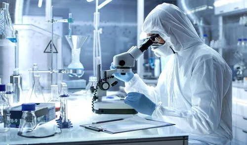 Ciencia moderna. El dinero ofrecido por el BM iba a ser destinado a mejorar el equipamiento de los laboratorios del INS a nivel nacional. Foto: Difusión