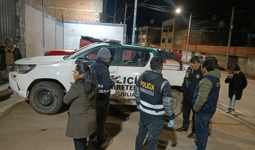 Intervienen a cinco policías por pedir 20.000 soles a contrabandistas de prenda de vestir. Foto: Liubomir Fernández/ La República Intervienen a cinco policías por pedir 20.000 soles a contrabandistas de prenda de vestir. Foto: Liubomir Fernández/ La República