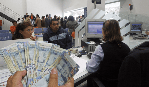 ¡Aprovecha las grandes convocatorias laborales en Lima con más de 4.500 vacantes y sueldos de hasta S7.590 entre el 28 de abril y 4 de mayo! Foto: Composición LR/Andina ¡Aprovecha las grandes convocatorias laborales en Lima con más de 4.500 vacantes y sueldos de hasta S7.590 entre el 28 de abril y 4 de mayo! Foto: Composición LR/Andina