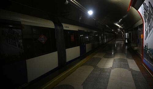 La península ibérica sufrió un apagón eléctrico masivo que afectó al transporte, medios de comunicación y demás servicios.