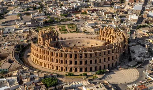 El coliseo romano en Túnez es más barato y pequeño que el de Italia. Foto: CNN El coliseo romano en Túnez es más barato y pequeño que el de Italia.