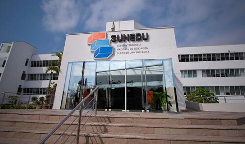 Universidades no licenciadas por Sunedu 2025
