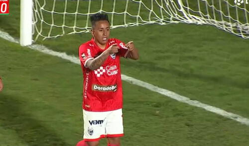 Christian Cueva se lució con un gol de cabeza en la victoria de Cienciano ante Sport Huancayo. Foto: captura/L1 Max Christian Cueva se lució con un gol de cabeza en la victoria de Cienciano ante Sport Huancayo.