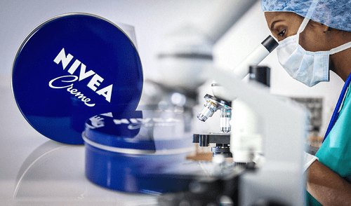 OCU determinó que la crema Nivea ofrece una hidratación “buena”. Foto: composición LR/NIVEA OCU determinó que la crema Nivea ofrece una hidratación “buena”.