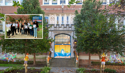 Padres de familia de la escuela PS 8 protestaron para exigir más seguridad para sus hijos ante amenazas de escolar. Un niño de 8 años de la escuela PS 8 apuñaló con un lápiz a su profesora y simula disparar a sus compañeros.
