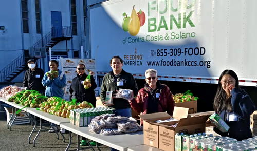 Organizaciones como North Texas Food Bank y Catholic Charities Dallas destacan en la distribución de alimentos en Texas. Diversas organizaciones en Texas ofrecen despensas gratuitas a familias de bajos recursos durante mayo de 2025.
