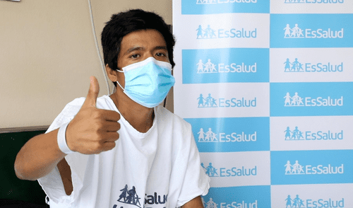 Los hijos mayores de 18 años pueden acceder a la cobertura del seguro social de EsSalud. Foto: Andina Los hijos mayores de 18 años pueden acceder a la cobertura del seguro social de EsSalud.