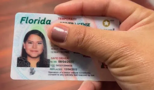 DMV difunde cambio importante en las licencias de conducir en Florida para inmigrantes en 2025.