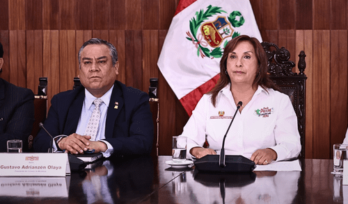 Dina Boluarte protegió a su primer ministro pese a que dudó de la denuncia de los mineros secuestrados. Foto: Composición/LR Dina Boluarte, Gustavo Adrianzén