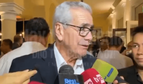 Gregorio Pérez estuvo presente en la presentación del primer libro de Jean Ferrari. Foto: captura de pantalla de X Gregorio Pérez estuvo presente en la presentación del primer libro de Jean Ferrari.