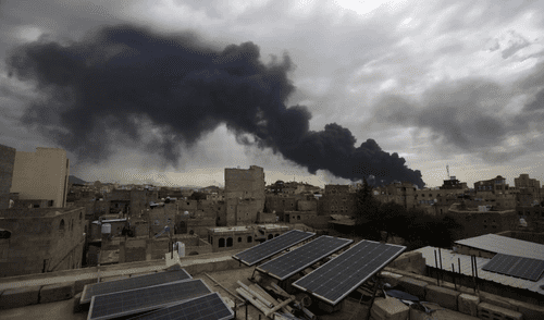 Yemen ha sido escenario de intensos bombardeos aéreos por parte de Estados Unidos e Israel, en los últimos días. Foto: EFE Yemen ha sido escenario de intensos bombardeos aéreos por parte de Estados Unidos e Israel, en los últimos días. Foto: EFE