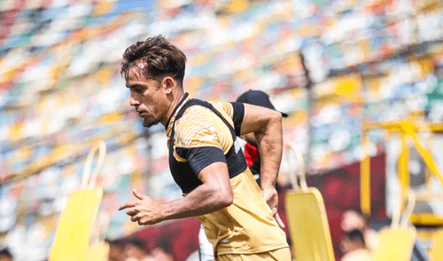 Universitario de Deportes ha confirmado la inclusión de Martín Pérez Guedes en su lista de convocados. Foto: @universitario1924/Instagram