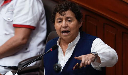 Susel Paredes fue denunciada ante la Comisión de Ética por permitir uso de baños del Congreso a personas trans. | Composición LR. Susel Paredes fue denunciada ante la Comisión de Ética por permitir uso de baños del Congreso a personas trans.