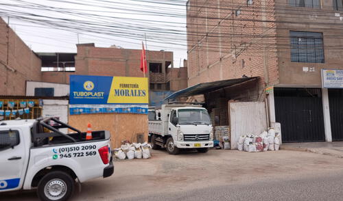 El propietario del local evalúa cerrar su negocio ante el riesgo en el que se encuentra su familia. Foto: Kevinn García