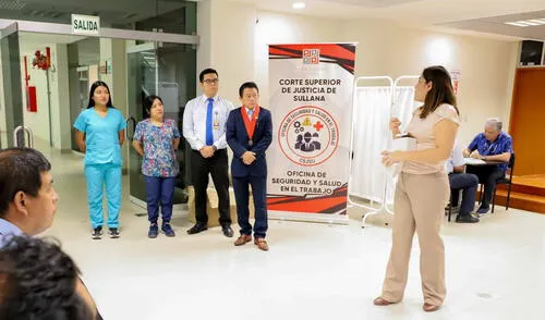 Los médicos de la clínica Santa Rosa realizaron tamizajes, exámenes de glucosa y entregaron diagnósticos. Los médicos de la clínica Santa Rosa realizaron tamizajes, exámenes de glucosa y entregaron diagnósticos.