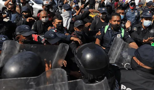 Las protestas de policías en México aumentan ante la falta de condiciones laborales dignas y el abandono institucional.