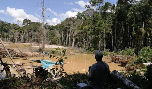 En Loreto, en este 2025 se identificaron 12 ríos con presencia de dragas dedicadas a la minería ilegal. Foto: LR