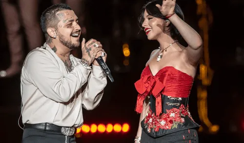 Nodal y Ángela reaparecen con apasionado beso en concierto en la Feria de Tabasco.