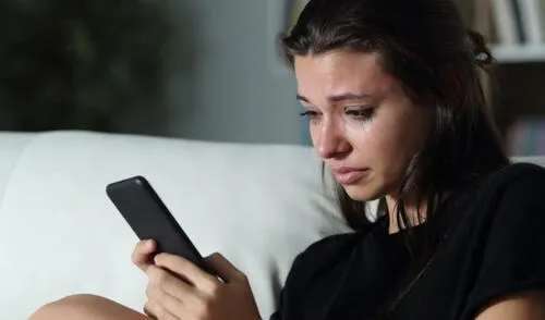 USCIS y la AILA son entidades fiables para obtener asesoría migratoria legal y no caer en estas estafas en línea para inmigrantes. USCIS y la AILA son entidades fiables para obtener asesoría migratoria legal y no caer en estas estafas en línea para inmigrantes.