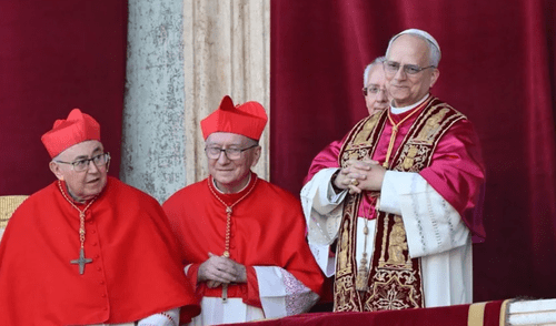 Varios cardenales electores revelan detalles inéditos sobre la elección del papa León XIV, Robert Prevost. Foto: EFE Varios cardenales electores revelan detalles inéditos sobre la elección del papa León XIV, Robert Prevost.