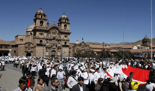 “El pueblo tiene el derecho de manifestarse” declararon los protestantes al ver que el gobierno no hace nada por su seguridad  Foto: Andina