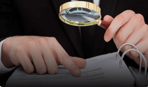 Verifica bien los documentos antes de comprar un auto usado. Foto: difusión estafas auto