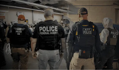 ICE tiene un formulario para denunciar delitos como fraude, trata de personas y narcotráfico. ICE tiene un formulario para denunciar delitos como fraude, trata de personas y narcotráfico.