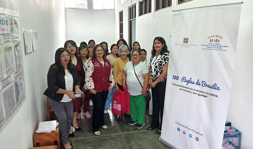 Las asistentes aprendieron sobre tipos de violencia, instituciones de apoyo y medidas de protección.